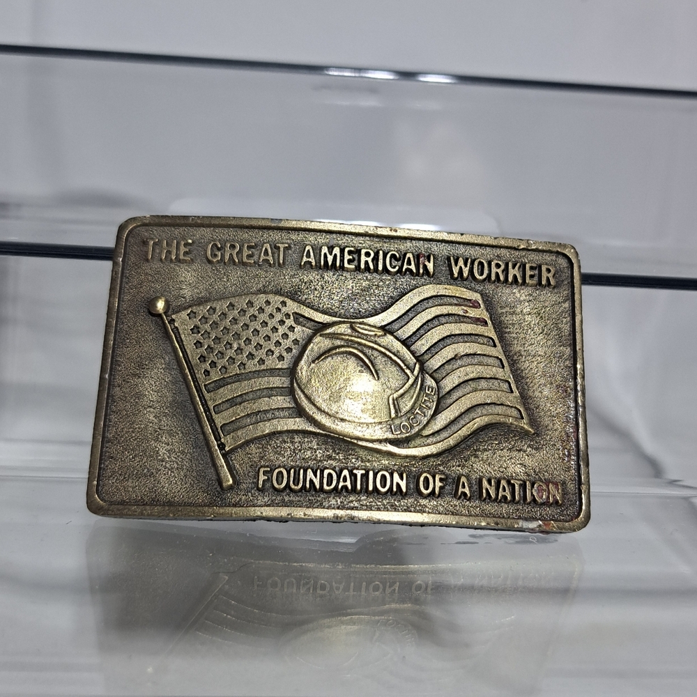VINTAGE THE GREAT AMERICAN WORKER LOCTITE CORP. BRASS BELT BUCKLE